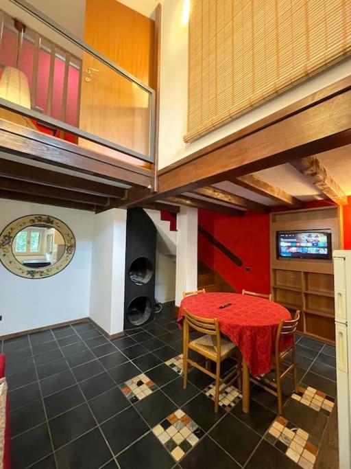 Musicians Mansion Loft Apartment Fino Mornasco Exterior foto